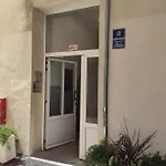 Newly Renovated With A Beautiful View 아파트