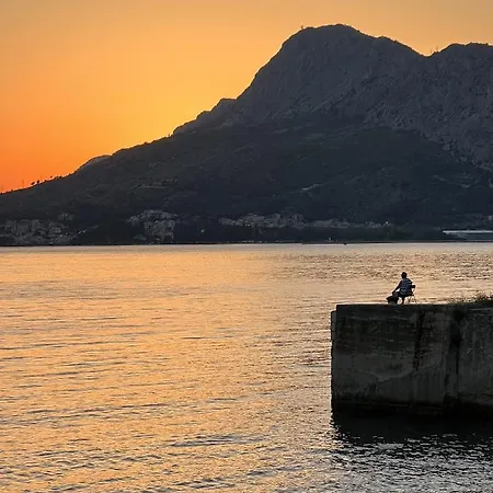 Apartamento Newly Renovated With A Beautiful View Omiš