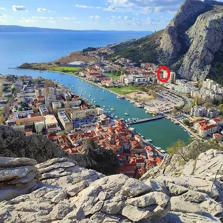 Newly Renovated With A Beautiful View Apartamento *